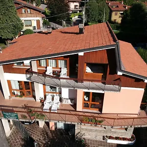  Couette-café Dei Laghi