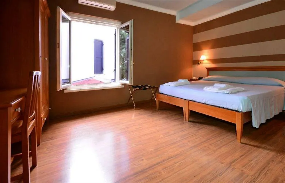 Hotel Ristorante La Grotta Castiglione Delle Stiviere